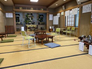 １階本堂　寺カフェ
